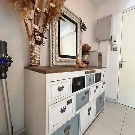 Apartment Le Nid D'amour Cyr *