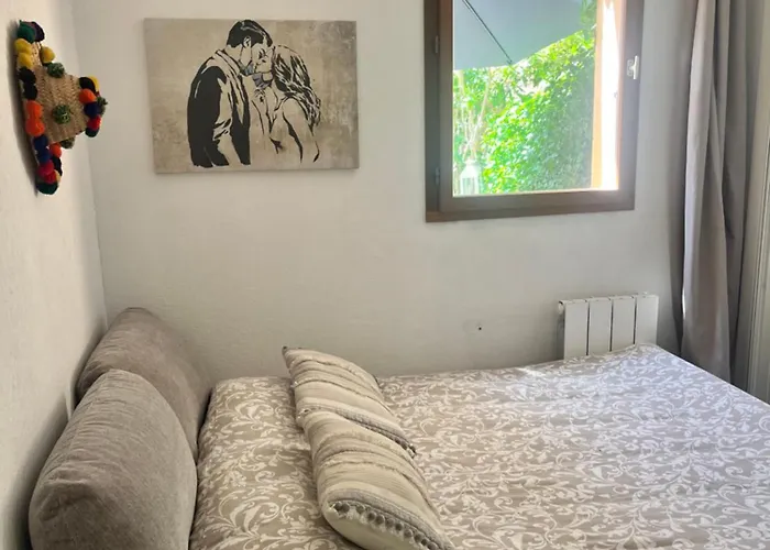 Le Nid D'amour Cyr ليه ليكيه